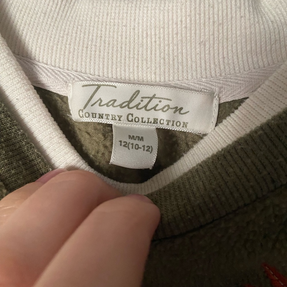 Vintage Tradition- Country Collection Embroidered Olive Green Bird Sweatshirt - Picture 5 of 5